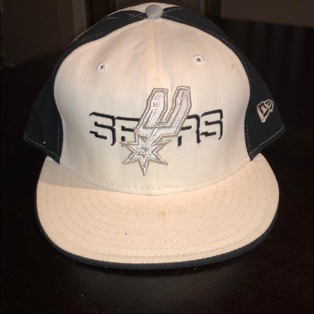 New Era San Antonio Spurs Fitted Hat Size 7 3/8